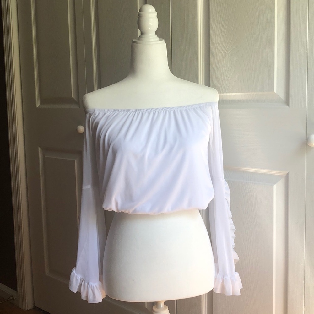 Off the shoulder long sleeve blouse.